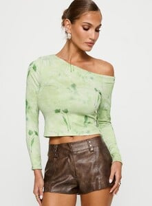 MelitaS - PrPolly - Malian Long Sleeve Top Green Floral-8 - 1-Model-Melita-Us4_1601b2f3-F725-41ed-9e86-4af1a8291016.jpg