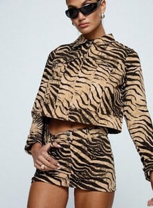 MelitaS - PrPolly - Oiwa Skirt Multi-8 - 0-Model-Melita-Us2_F704f8d6-95ef-424a-Aefe-9f67efabeadf.jpg