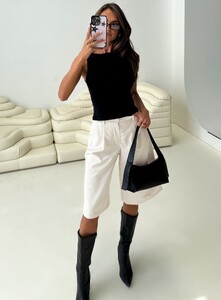 NSole - PrPolly - Jakai Longline Tailored Short Cream-7 - 0-Model-Nat-Us2_910ea7e4-6a6f-4c84.jpg