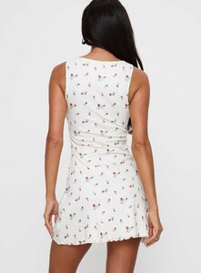 NSole - PrPolly - Lullabies Pointelle Nightie Floral-7 - 4-Model-Nat-Us2_F71f6e4a-677e-4a44.jpg