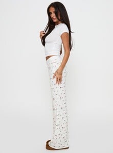 NSole - PrPolly - Lullabies Pointelle Sleep Pant Yellow-7 - 3-Model-Nat-Us2_64364071-A3a8-4cac.jpg