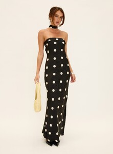 NSole - PrPolly - Madilaine Strapless Scarf Maxi Dress Black-9 - 7-Model-Nat-Us2_81b316f3-Eaa9-468c.jpg