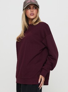 SummerH - PrPolly - All Day Crewneck Sweatshirt Wine-7 - 3-Model-Summer-Us2_9192c5c3-1854-4812.jpg