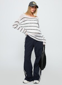 SummerH - PrPolly - Alperton Knit Sweater Cream Stripe-8 - 2-Model-Summer-Us2_D436eb87-E7dc-404a.jpg
