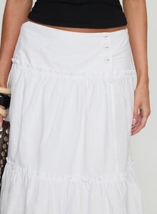 SummerH - PrPolly - Cascades Low Rise Midi Skirt White-7 - 5-Model-Summer-Us2_F8dd3b58-F827-41c6.jpg