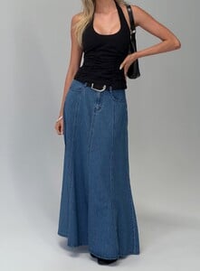 SummerH - PrPolly - Charleigh Soft Pleat Denim Maxi Skirt Mid Bl-7 - 0-Model-Summer-Us2_Cec4a4c5-86c7-4cd3.jpg