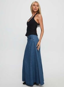 SummerH - PrPolly - Charleigh Soft Pleat Denim Maxi Skirt Mid Bl-7 - 3-Model-Summer-Us2_7de68930-5e2c-4f8d.jpg