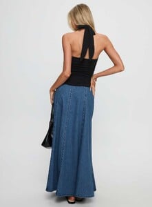 SummerH - PrPolly - Charleigh Soft Pleat Denim Maxi Skirt Mid Bl-7 - 4-Model-Summer-Us2_3265ca63-510a-4126.jpg