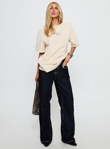 SummerH - PrPolly - Corvette Classics Oversized Graphic Top Beig-7 - 2-Model-Summer-Us2_Ebf735cf-4412-4996.jpg