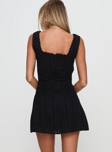 SummerH - PrPolly - Dasha Mini Dress Black-7 - 4-Model-Summer-Us2_E662e5d5-3f5f-4d68.jpg