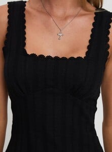 SummerH - PrPolly - Dasha Mini Dress Black-7 - 5-Model-Summer-Us2_De0dd7e1-B8eb-489c.jpg