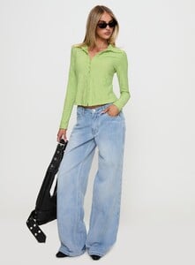 SummerH - PrPolly - Echoes Long Sleeve Top Green-6 - 2-Model-Summer-Us2_F7cc2a56-1ff8-4020.jpg