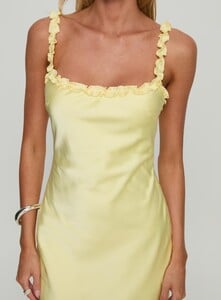 SummerH - PrPolly - Everlea Frill Maxi Dress Yellow-7 - 5-Model-Summer-Us2_7578c10d-67b3-4375.jpg