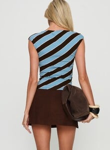 SummerH - PrPolly - Ex Factor Faux Suede Skort Chocolate Brown-7 - 4-Model-Summer-Us2_Ba600a27-Aea1-4939.jpg