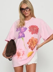 SummerH - PrPolly - Freshly Picked Oversized Graphic Tee Pink-6 - 1-Model-Summer-Us2_1eb83afa-F61a-4d19.jpg