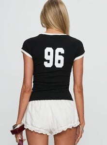 SummerH - PrPolly - Good Guy Graphic Top Black-7 - 4-Model-Summer-Us2_70785786-Bee1-4e28.jpg