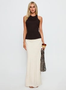 SummerH - PrPolly - Harlene Back Detail Top Brown-7 - 6-Model-Summer-Us2_8da380cd-7fb5-45e2.jpg