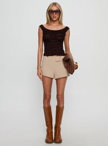 SummerH - PrPolly - Hot Shots Textured Micro Mini Short Beige-7 - 6-Model-Summer-Us2_7b142adf-7b4b-4585.jpg