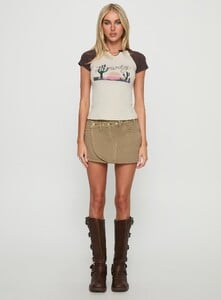 SummerH - PrPolly - Howdy Cowgirl Graphic Top Cream-8 - 6-Model-Summer-Us2_612eeb63-Dced-4c30.jpg