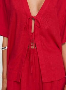 SummerH - PrPolly - Illumine Set Red-10 - 5-Model-Summer-Us2_E89613e8-0e42-4aea.jpg