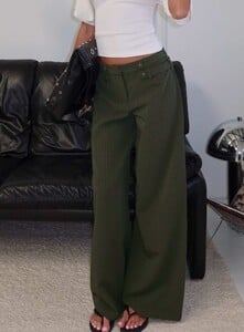 SummerH - PrPolly - Jette Tailored Buckle Pant Green Pinstripe-7 - 0-Model-Summer-Us2_C6fcdb43-575b-4031.jpg