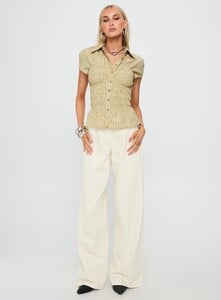 SummerH - PrPolly - Liesel Shirred Short Sleeve Top Butter Strip-7 - 2-Model-Summer-Us2_Aa670d74-De87-468c.jpg