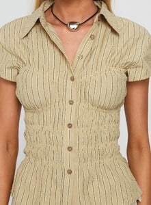 SummerH - PrPolly - Liesel Shirred Short Sleeve Top Butter Strip-7 - 5-Model-Summer-Us2_A774a4f8-8f5e-4eb7.jpg