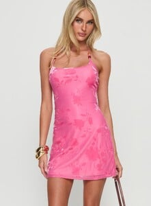 SummerH - PrPolly - Loella Beaded Halter Mini Dress Pink Floral-8 - 1-Model-Summer-Us2_33627f32-5e62-42bc.jpg