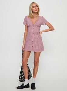 SummerH - PrPolly - Loveliness Playsuit Red Check-8 - 2-Model-Summer-Us2_5e187447-19d9-4b1d.jpg