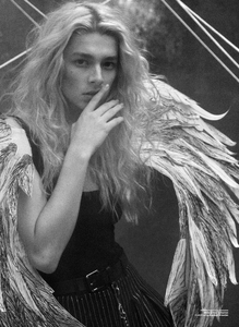 V Magazine - Spring 2020-97.png