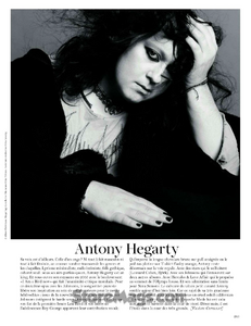 Vogue_France_2011-12-243.png