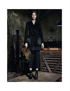 Vogue_France_2012-08-156.png
