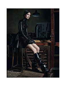 Vogue_France_2012-08-159.png