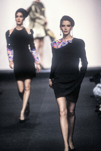 karen travis ba9128.jpg