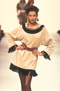 karen travis ys941-.jpg