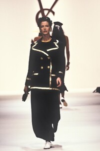 karen travis ys9416.jpg