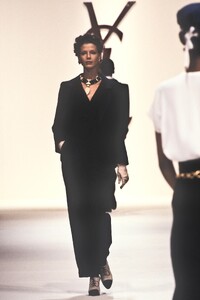 karen travis ys9470.jpg