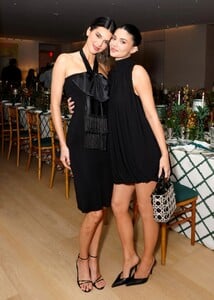 kendall-and-kylie-jenner-at-dior-vip-dinner-beverly-hills-nov-2025-3.jpg