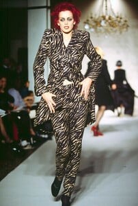 sibyl buck ss9526.jpg