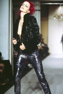 sibyl buck ss9545.jpg