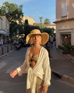 st tropez recap (3).jpg