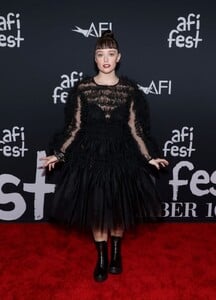 suzanna-son-at-red-rocket-screening-at-2021-afi-fest-in-hollywood-11-12-2021-2.jpg