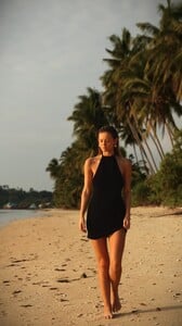 20240418_Drope Koh Samui 24´ Swimwear Collection Pre Campaign.mp4_snapshot_00.45_[2025.11.28_02.00.30].jpg