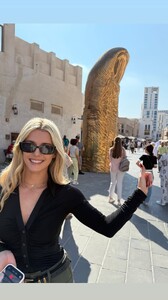 [2025.12.01] lindsaymariebrewer_3777830098167435517.jpg