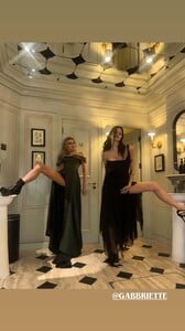 [2025.12.03] stellamaxwell_3779638313364933185.jpg