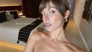 [2025.12.07] carmellarose_3782671716083460430.jpg