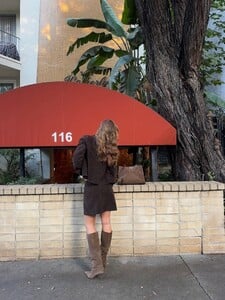 [2025.12.07] idazeile_590575709_18543457822044174_3729682258320170381_n.jpg