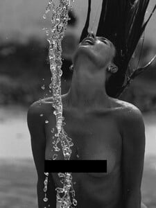 [2025.12.10] alessandraambrosio_586720716_18547727773000670_8328793318799820120_n.jpg