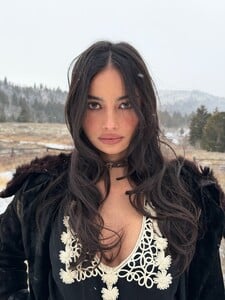 [2025.12.10] kelseymerritt_587810327_18551035282039208_8942585671173832644_n.jpg