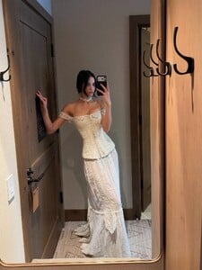 [2025.12.10] kelseymerritt_588688465_18551035300039208_8358330432885942729_n.jpg